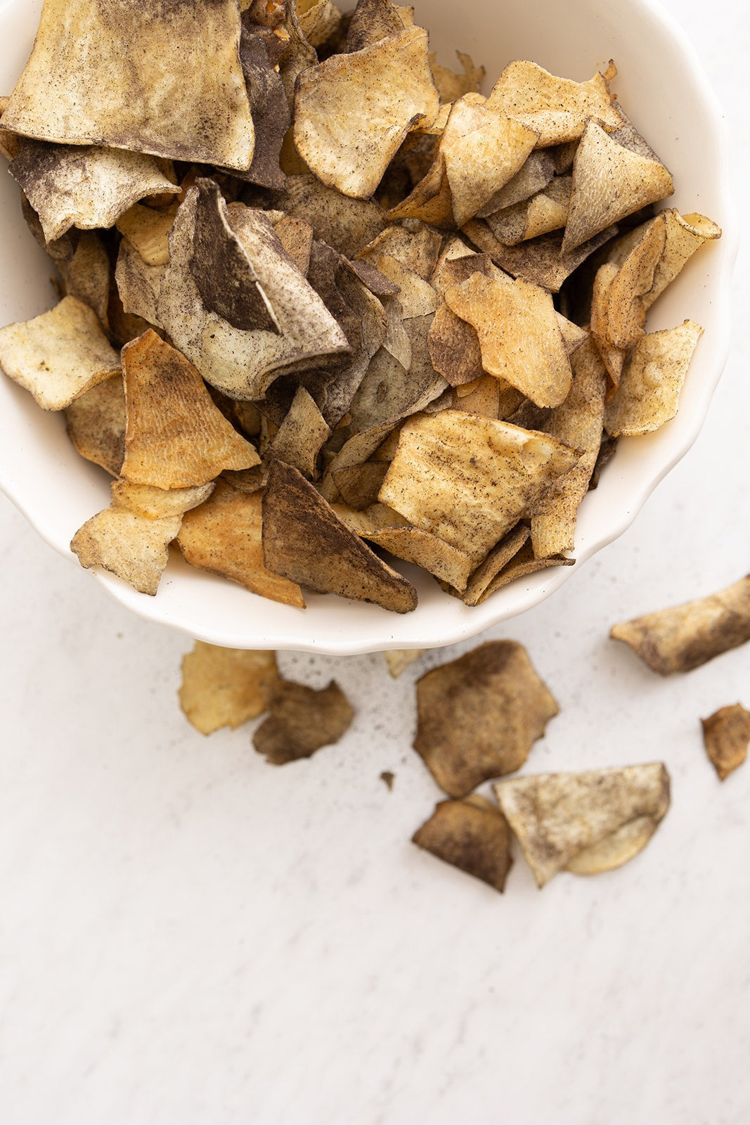 Jicama Veggie Chips: Salsas Negras